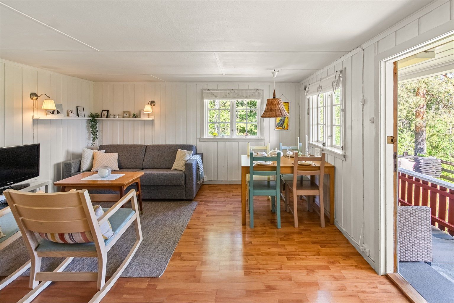  Innbo og løsøre medfølger, så ta med tannbørsten og start hyttelivet.