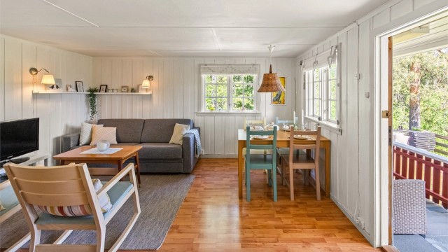 Innbo og løsøre medfølger, så ta med tannbørsten og start hyttelivet.