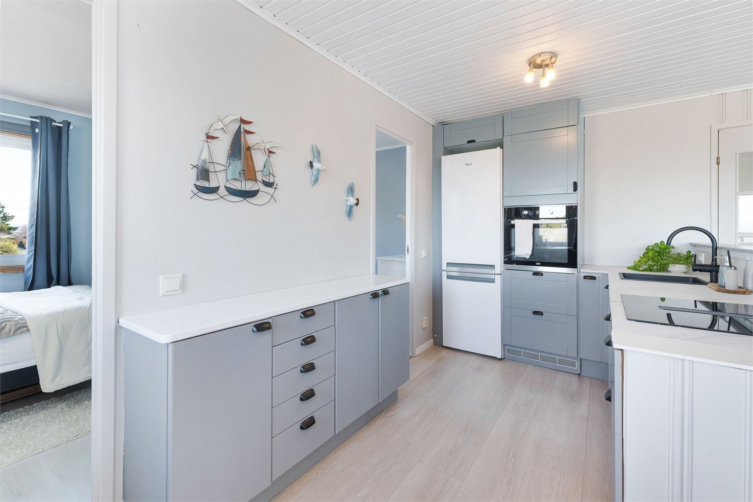 Lyst og morderne Epok- kjøkken.