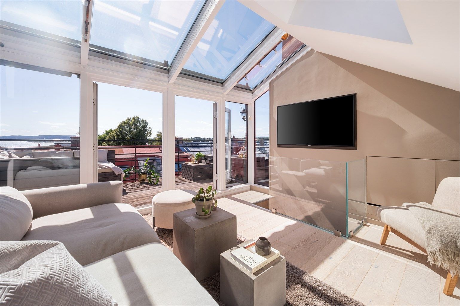 Velkommen til Niels Juels Gate 4B! Presentert av Halvor L. Heikkilä ved Krogsveen Majorstuen og Oslo Vest