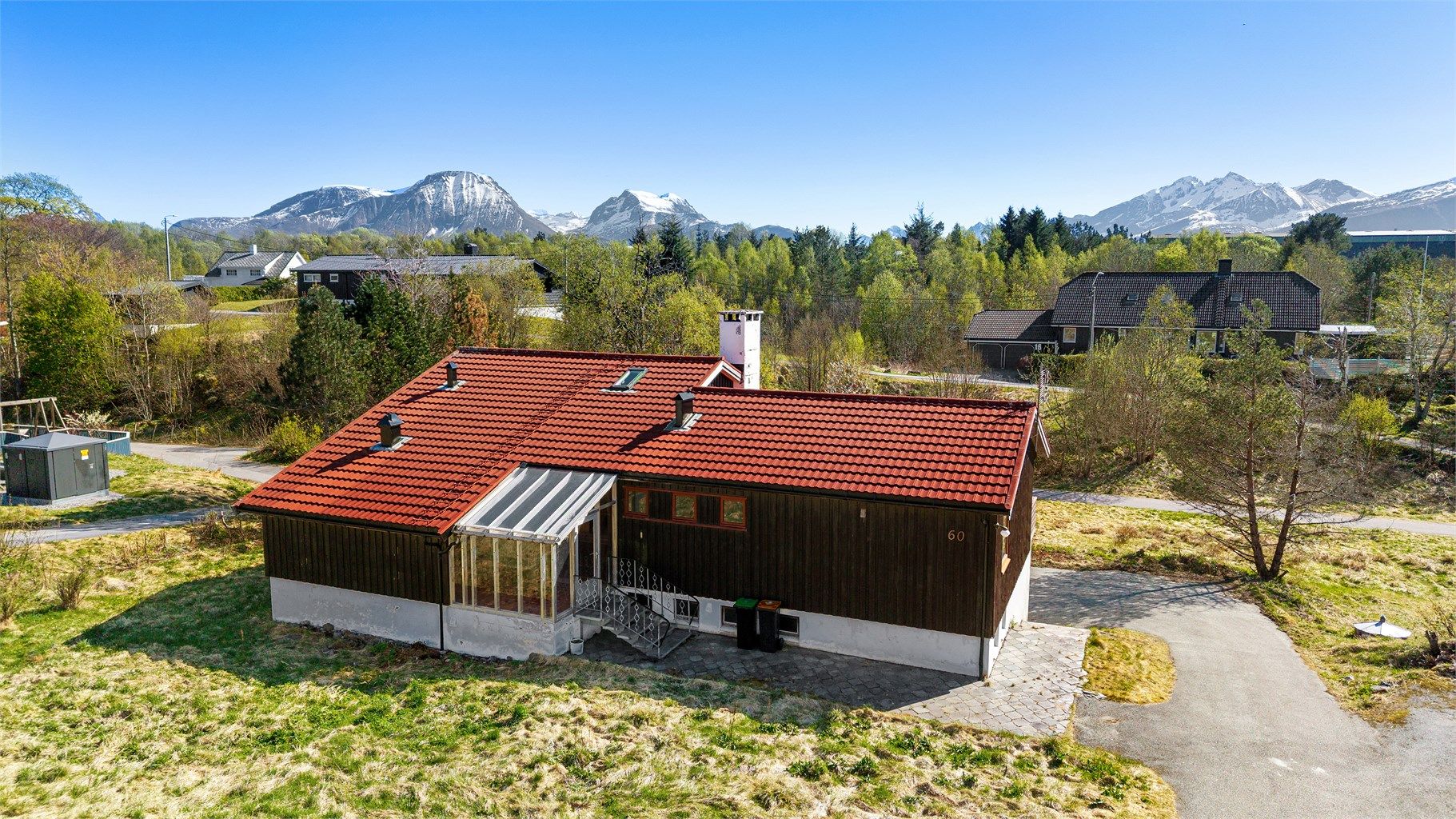 Dronebilde av fasade sett fra nord