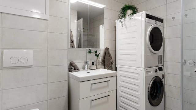 - Lekkert bad fra 2022, pusset opp i regi av borettslaget -