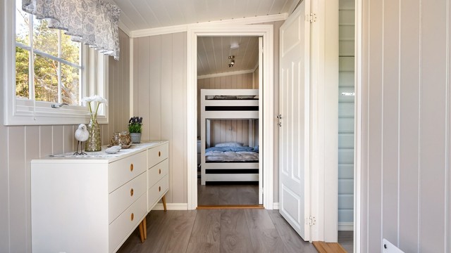 Både entreen og boden ble tilbygget hytta i 2017.