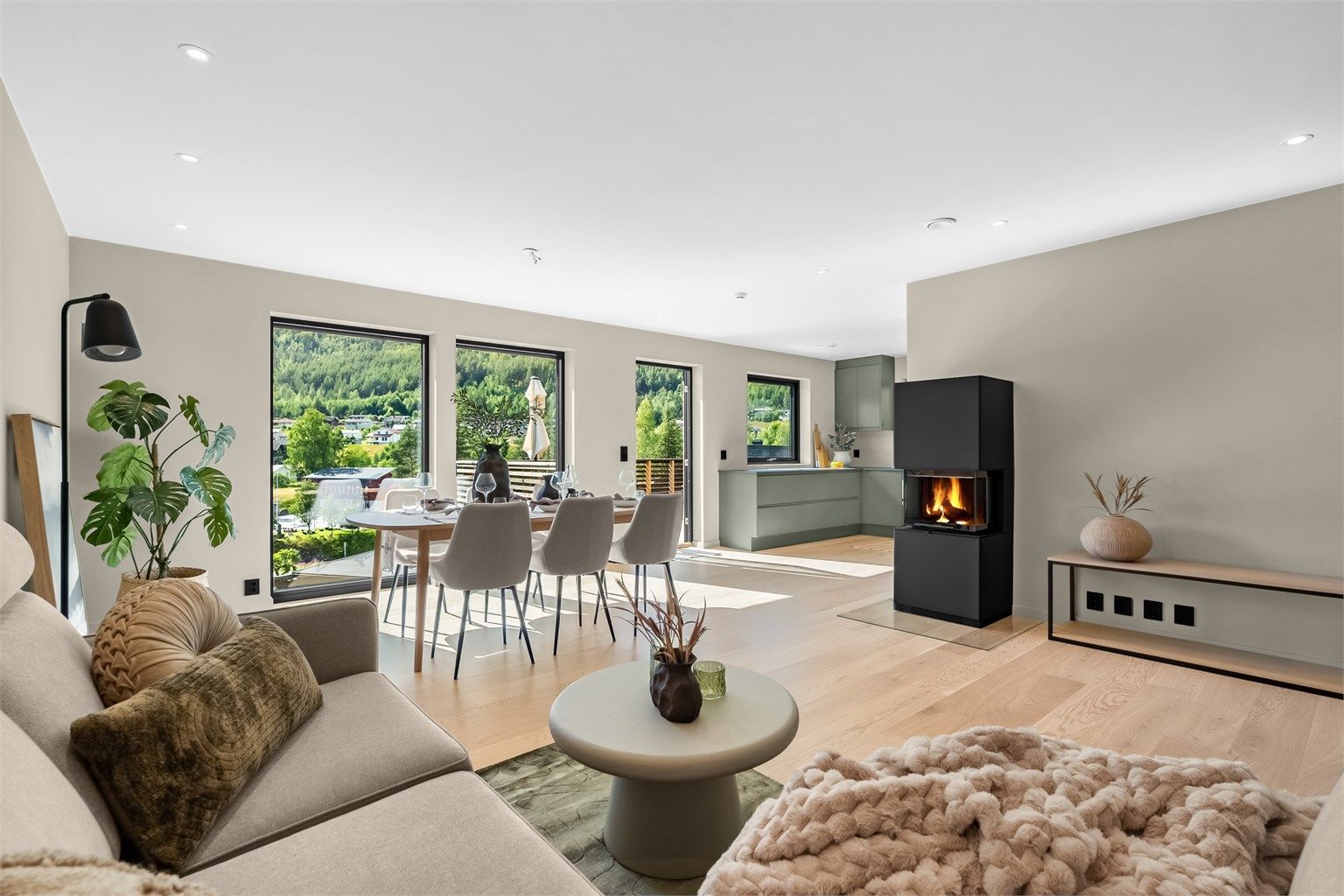Peis i stuen gir både varme og hygge