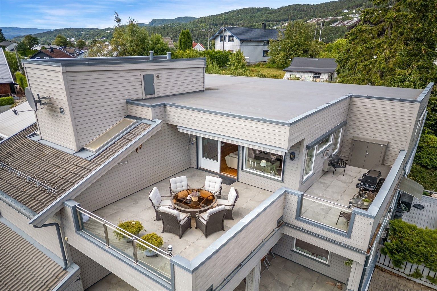 Velkommen på visning av lekker terrasseleilighet