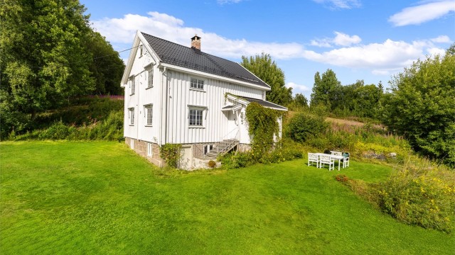 Tomten er svært solrik.