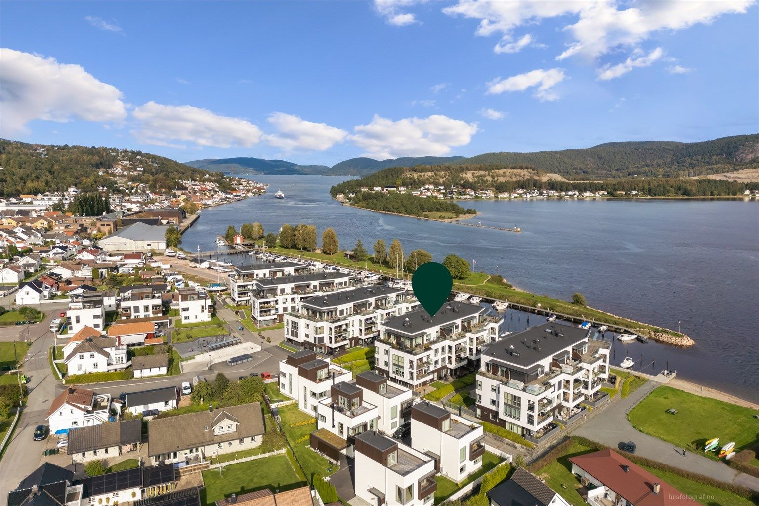 Etablert boligområde i rolige omgivelser med lite trafikkstøy.