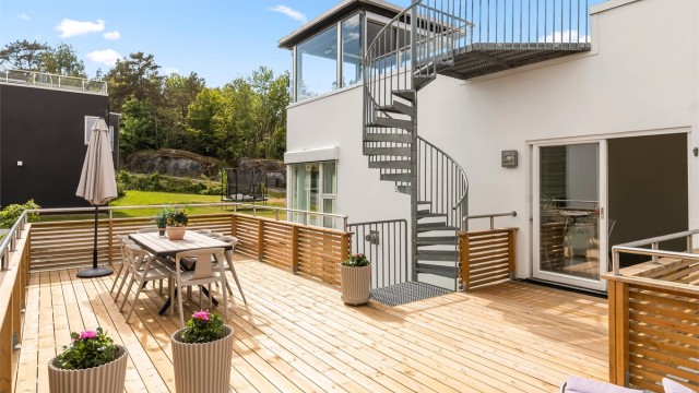 Særdeles solrikt og barnevennlig beliggende funkis fra 2010 med gjennomgående fin standard