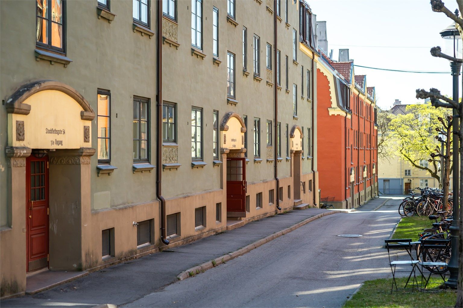 Leiligheten er en del av det Rivertzske Sameiet som består av 311 boligseksjoner og 7 næringsseksjoner. Sameiet er ryddig og veldrevet med solid økonomi og god vedlikeholdshistorikk.