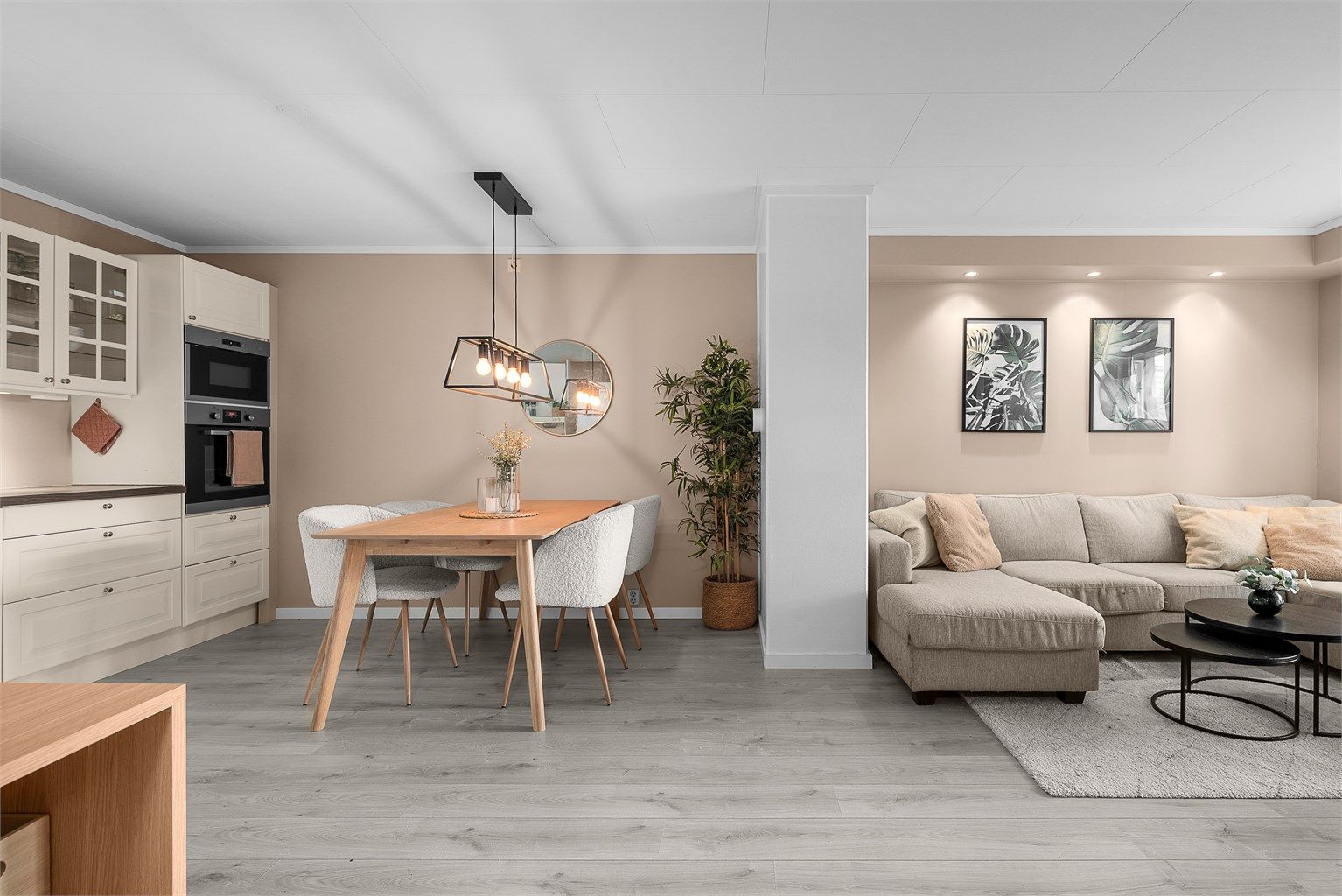 Velkommen til Prost Holms vei 21 - Presentert av Alice Lundberg v/Krogsveen Skedsmokorset 