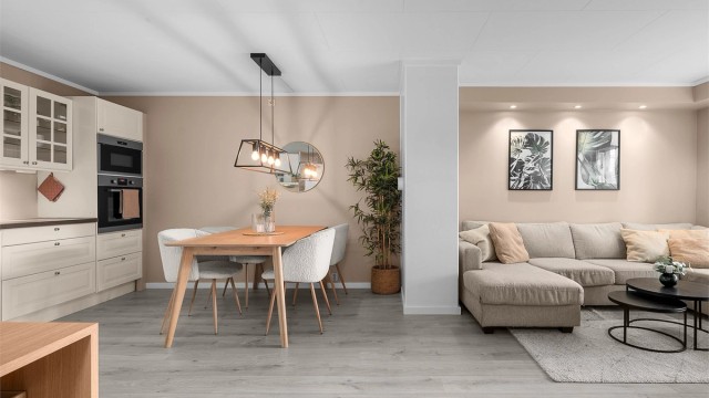 Velkommen til Prost Holms vei 21 - Presentert av Alice Lundberg v/Krogsveen Skedsmokorset