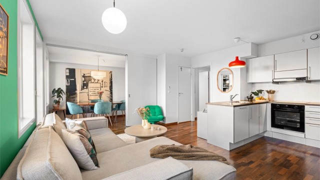 Lene Hviding v/Krogsveen har gleden av å presentere Breivikveien 25.