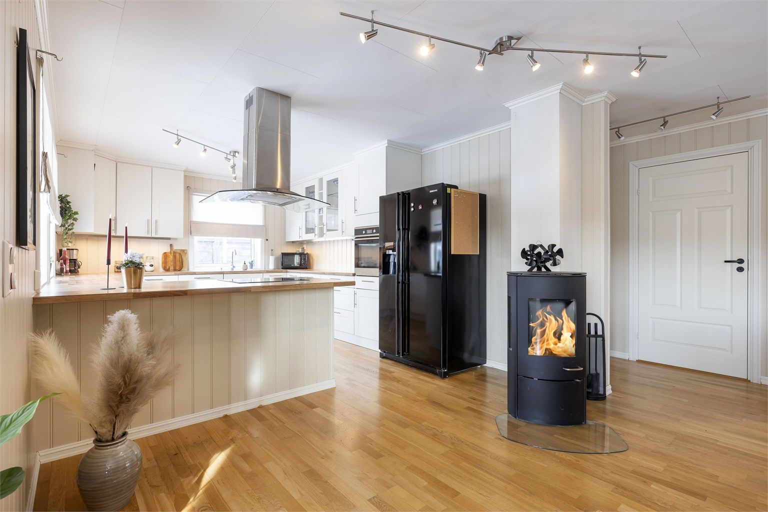 Kjøkken fra Bauformat med integrerte hvitevarer