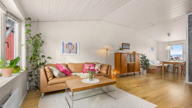 Velkommen til Ramsharts vei 9 - en ypperlig leilighet beliggende i fantastiske omgivelser på Møllehaugen/Fagerlia!