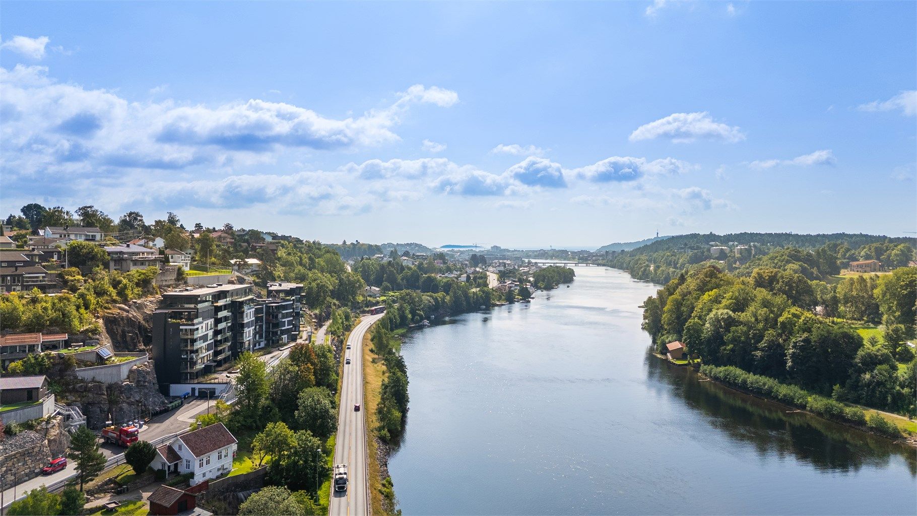 Fokuset bak prosjektet har vært å gi leilighetene god utsikt til elva samt gode solforhold. 