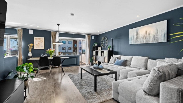 Velkommen til Michelets vei 17B presentert av Marius Dyngeland Iversen, en lekker perle rett ved Forebu!