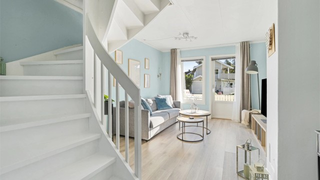 Krogsveen v/Christopher Sand ønsker velkommen til Grevlingstien 2C. Foto: Tor Harald Johannessen