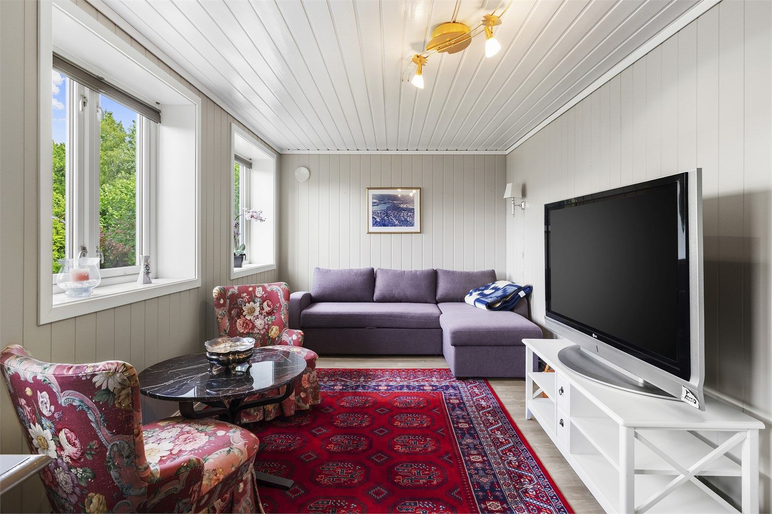Soverom 3 / kjellerstue. Deler av dette rommet er bodrom som ikke er omsøkt og godkjent hos kommunen.