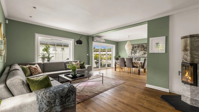 Området er i dag en skjermet "perle", med en herlig kombinasjon av rolig og familievennlig beliggenhet, fantastiske naturområder, kort vei til butikker og alle servicetilbud.