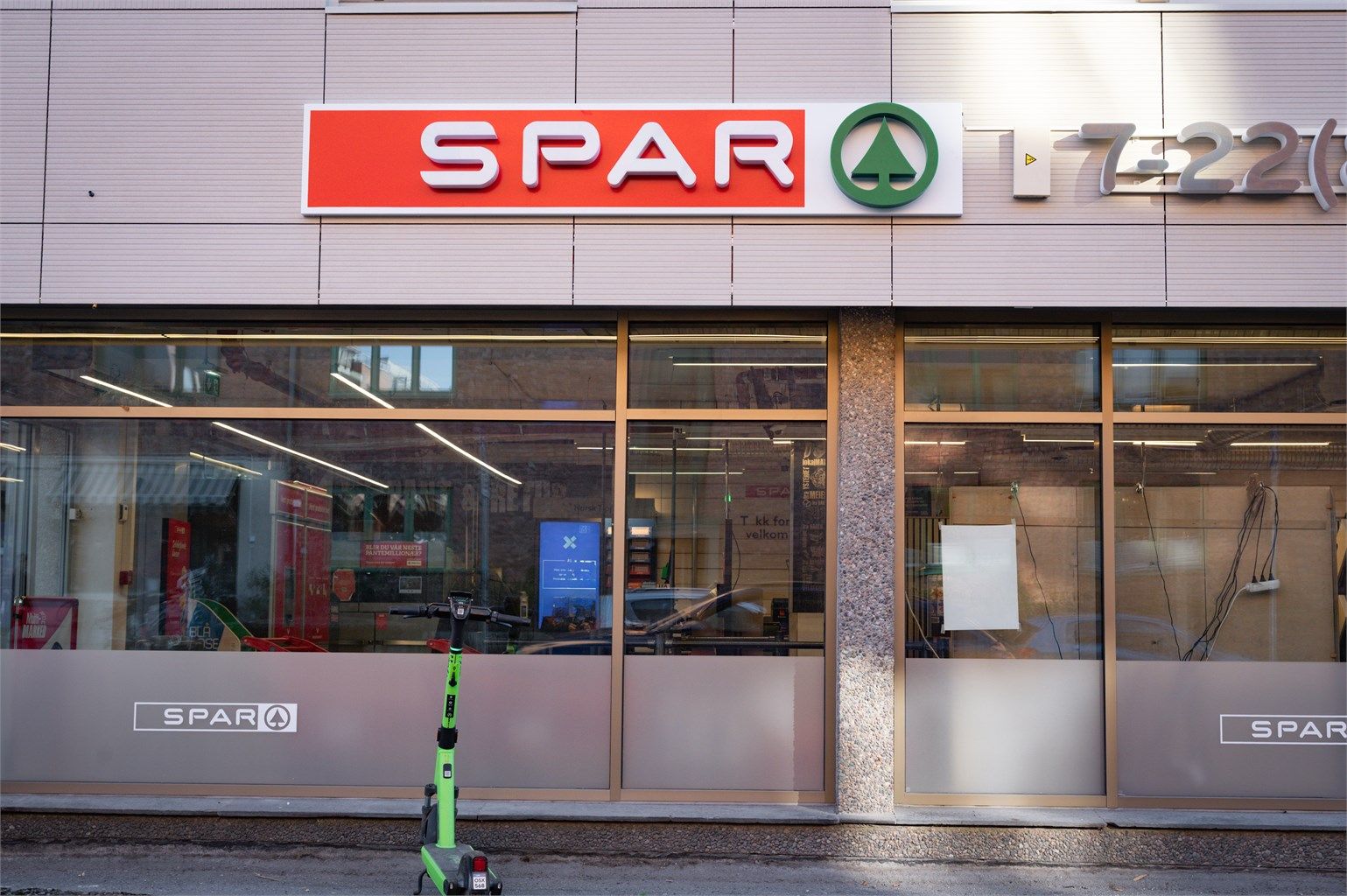 Den daglige handelen er enkel, med Spar Dælenenggata kun ett minutts gange fra leiligheten.