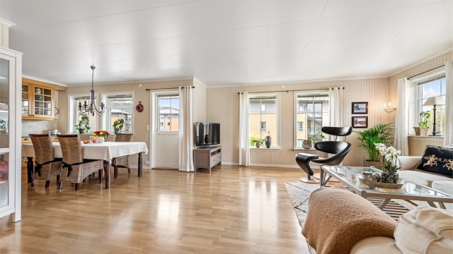 Velkommen til Høgvollvegen 35C, presentert av Eiendomsmegler/Fagansvarlig Even Roth