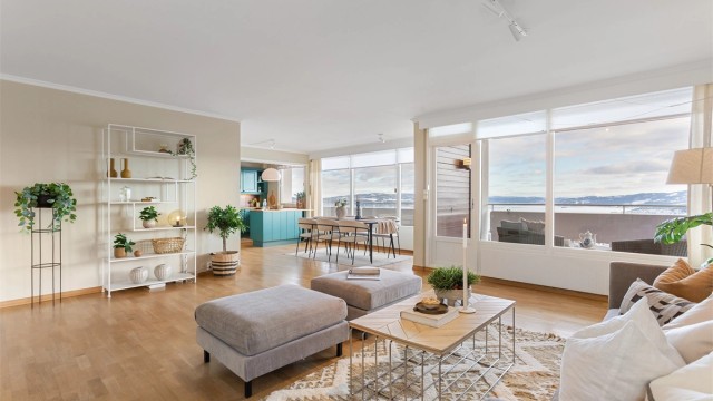 Ende, eierleilighet med tre soverom beliggende i 5. etasje med fantastisk utsikt. Foto: Emotional Landscape Production Ole Thoresen