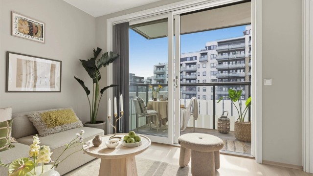 Lekker 2-roms selveierleilighet fra 2020, beliggende i 5.etasje. Leiligheten har fått TG1 på alle punkter. Leiligheten byr på kvaliteter som vannbåren varme, balansert ventilasjon, parkettgulv og heis i bygget. Foto: MarikaFoto / Marika Mørkestøl
