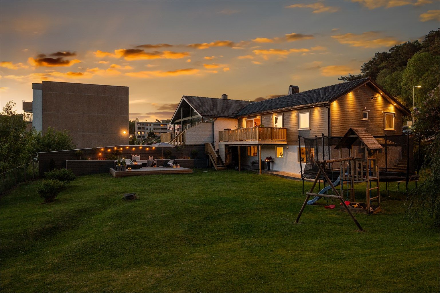 Velkommen til attraktive Torgny Segerstedts vei 100! Presenteres av Eiendomsmegler Krogsveen v/ Ingvar Nypan og Henriette Muri