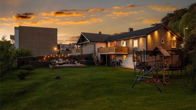 Velkommen til attraktive Torgny Segerstedts vei 100! Presenteres av Eiendomsmegler Krogsveen v/ Ingvar Nypan og Henriette Muri