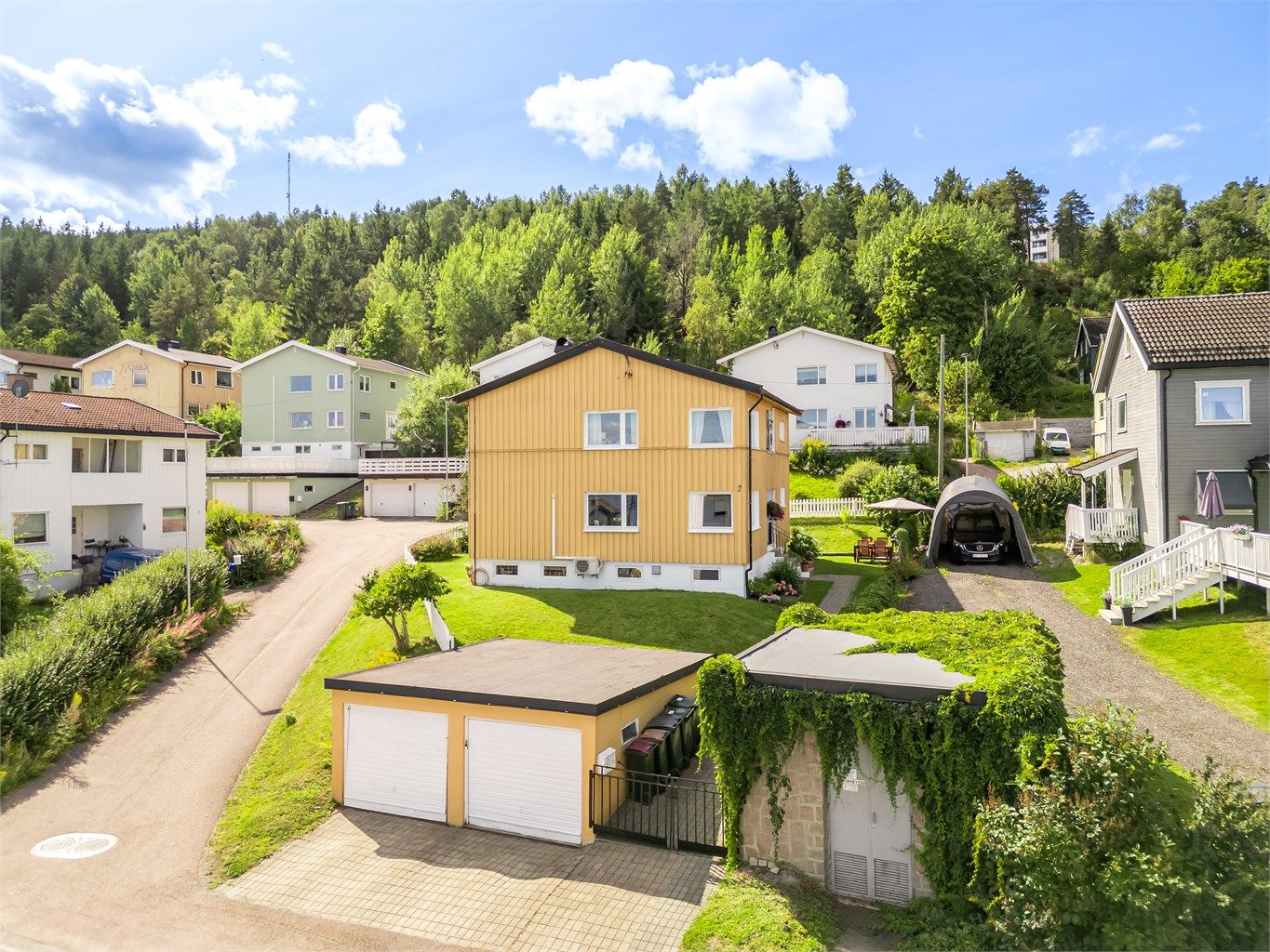 Tiltalende halvpart horisontaldelt bolig med to soverom beliggende i attraktiv boligområde.
Fotograf: Stine Prøitz Jørgensen