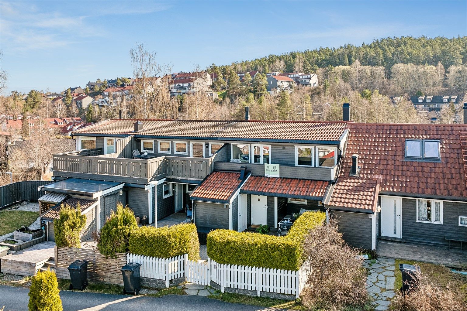 En innholdsrik familiebolig i et meget attraktivt og barnevennlig boområde på Nesoddens vestside.  Foto: Per O. Skjellnan v/Efkt