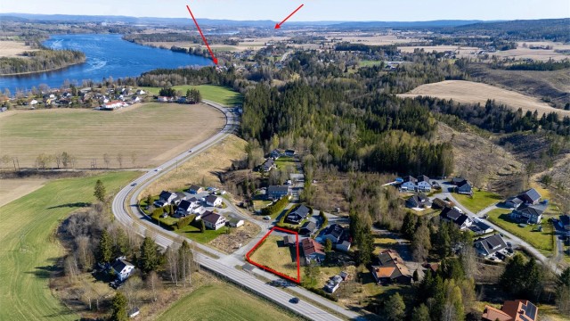Bussholdeplassen Aulitoppen ligger kun 200 meter fra eiendommen