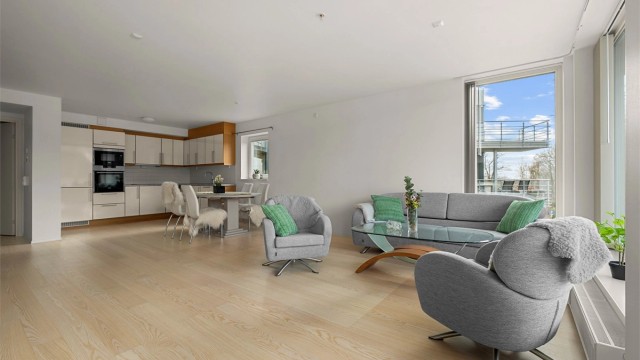 Velkommen til Midelfarts veg 60 - og denne flotte og romslige 4-romsleiligheten beliggende i et attraktivt boligområde på Munkvoll/Byåsen!