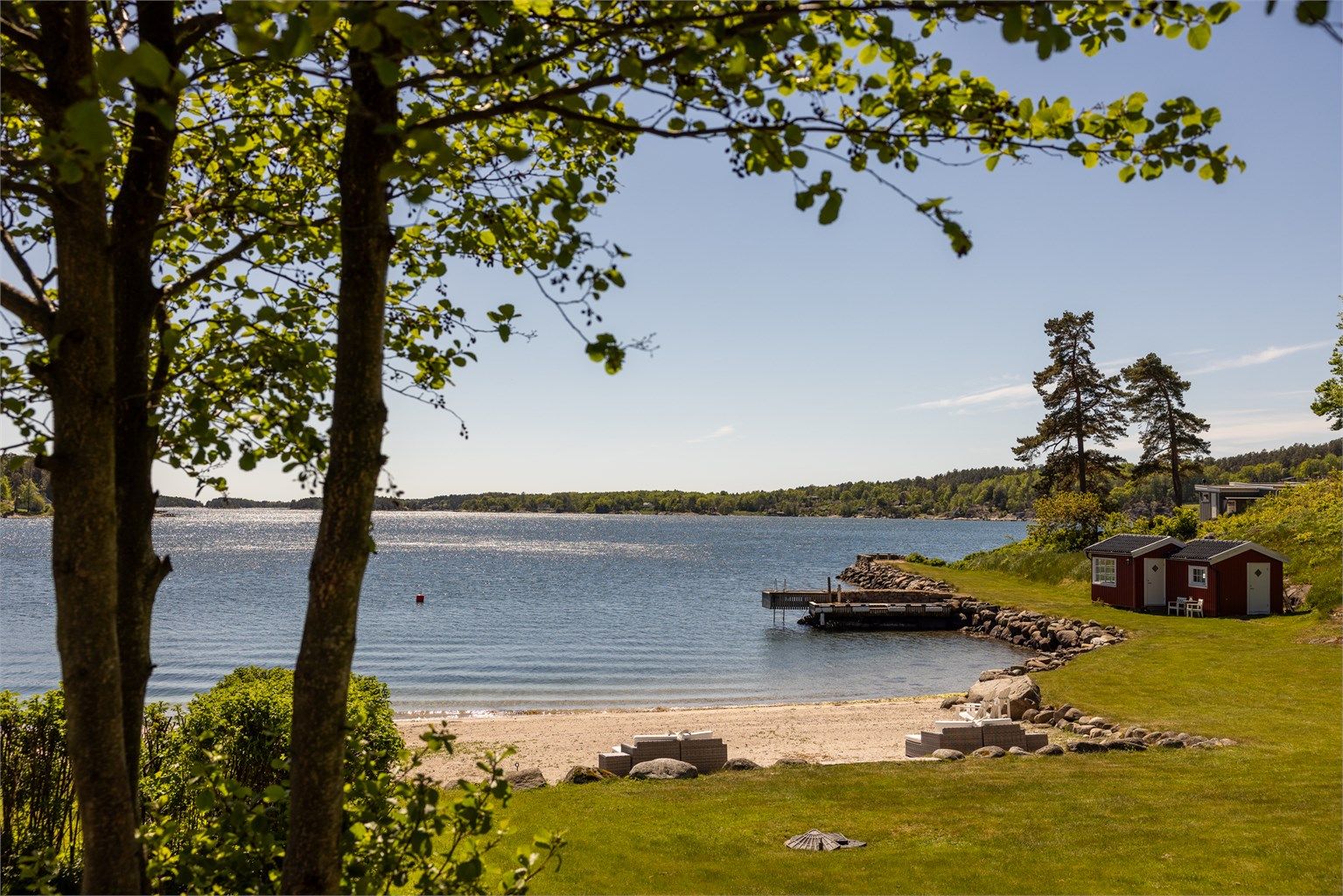 En fredelig og privat oase ved sjøen.