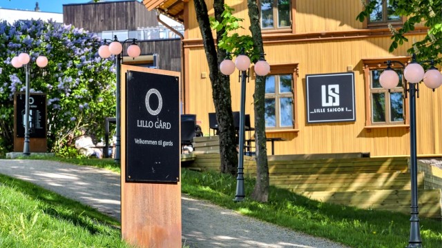 Du finner blant annet restauranter som Kompis og Lille Ò i hovedhuset på Lillo gård