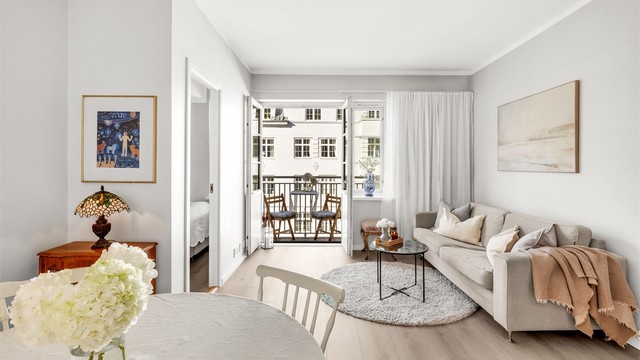 Dette er en leilighet for deg som ønsker en stille og tilbaketrukket beliggenhet, samtidig som du har umiddelbar nærhet til alt Frogner har å by på. Foto: Solbergstudio.