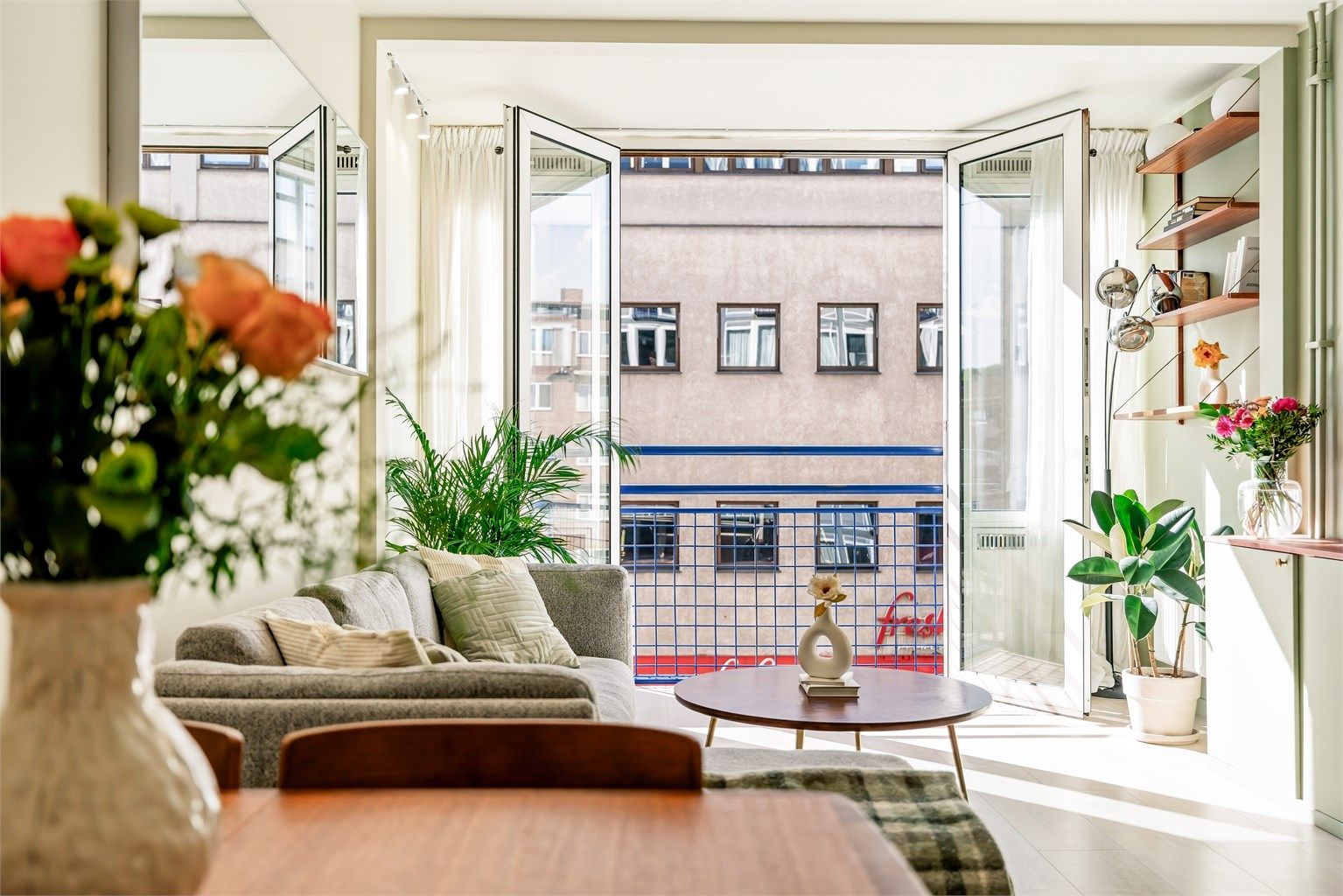Velkommen til Dælenenggata3A! Presentert av Emma Eikrem v/ Krogsveen Majorstuen og Oslo Vest. Foto: CASP