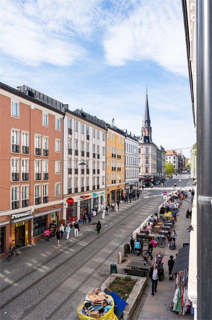 Området er kjent for sin sjarm, og et fantastisk tilbud av kafeer, restauranter, kulturtilbud, nisjebutikker og mye mer. 