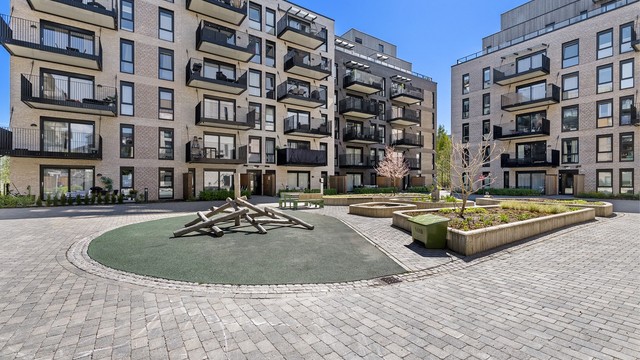 Sameiet har velholdte og hyggelige fellesområder med lekeplass