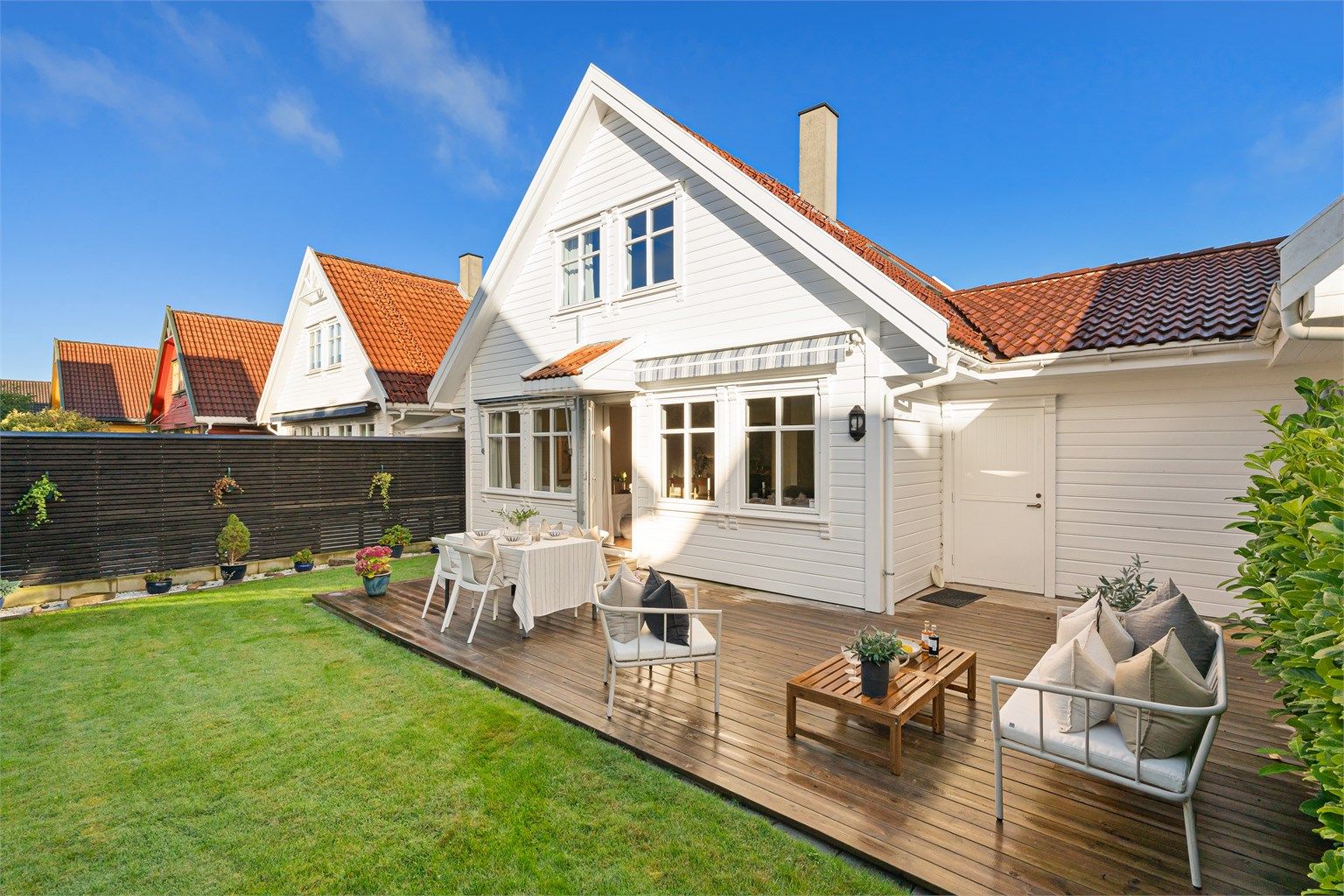 Lene Hviding v/Krogsveen har gleden av å presentere Kaprifolveien 28.