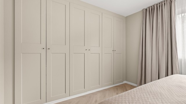 Rikelig med innebygde garderobeskap