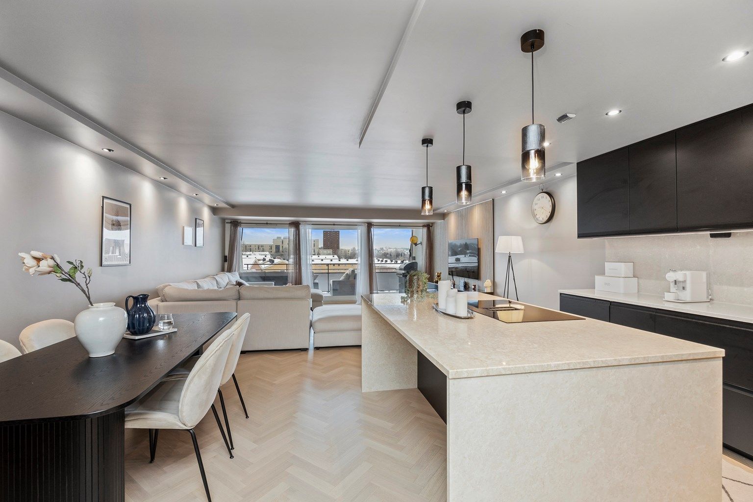 Velkommen til Ulvenveien 125 D - presentert av Emir Mekic ved Krogsveen avd. Løren