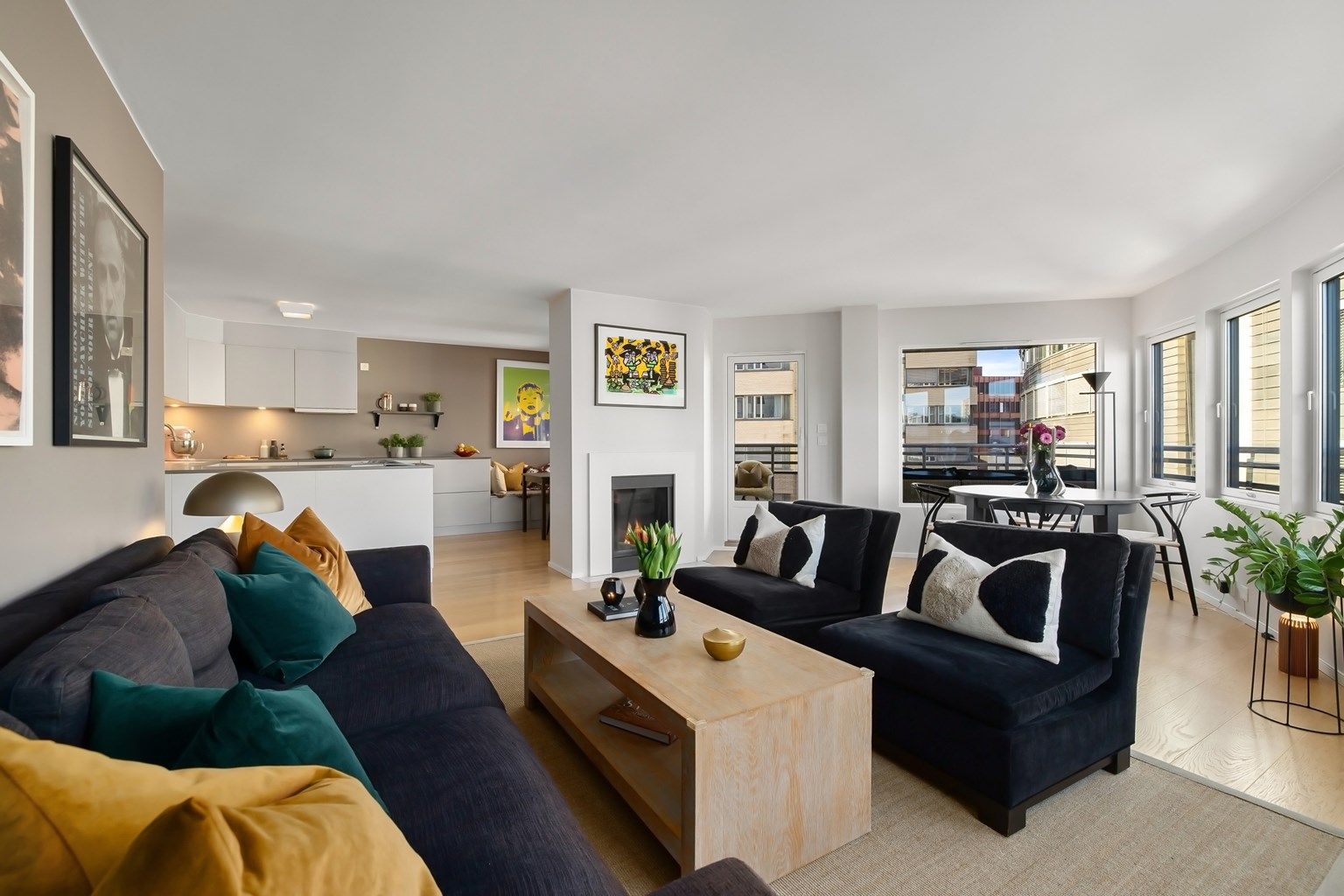 Velkommen til Middelthuns gate 19 - Presentert av Krogsveen ved Jan Robert Ottesen!