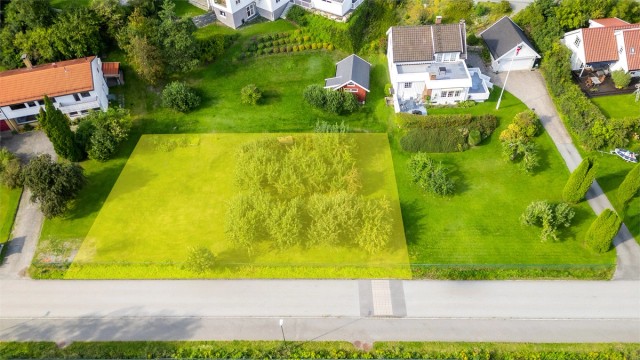 Velkommen til Konglungveien 39B, presentert av Terje Tveit i Krogsveen.
Solrik og flat tomt i barnevennlig omgivelser.