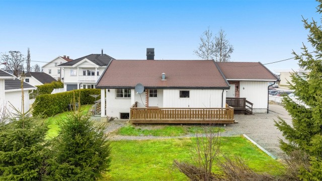 Krogsveen v/ Sofia Boutani presenterer Åreppenkroken 6 - En innholdsrik og flott enebolig med sentral beliggenhet på Kløfta