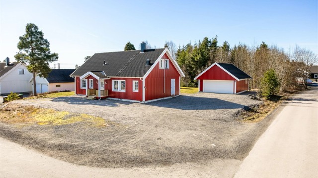 Folkestadåsen 1 presenteres av Krogsveen.