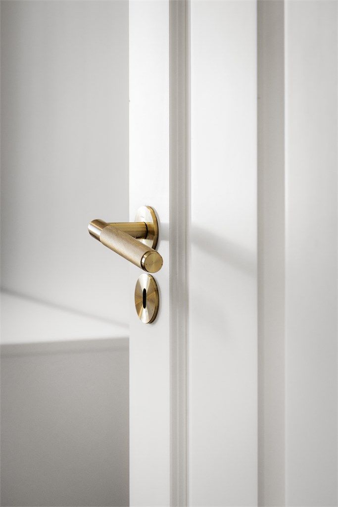 Leiligheten har en gjennomgående fin utførelse. Overflater i leiligheten ble oppgradert i 2019/2020.