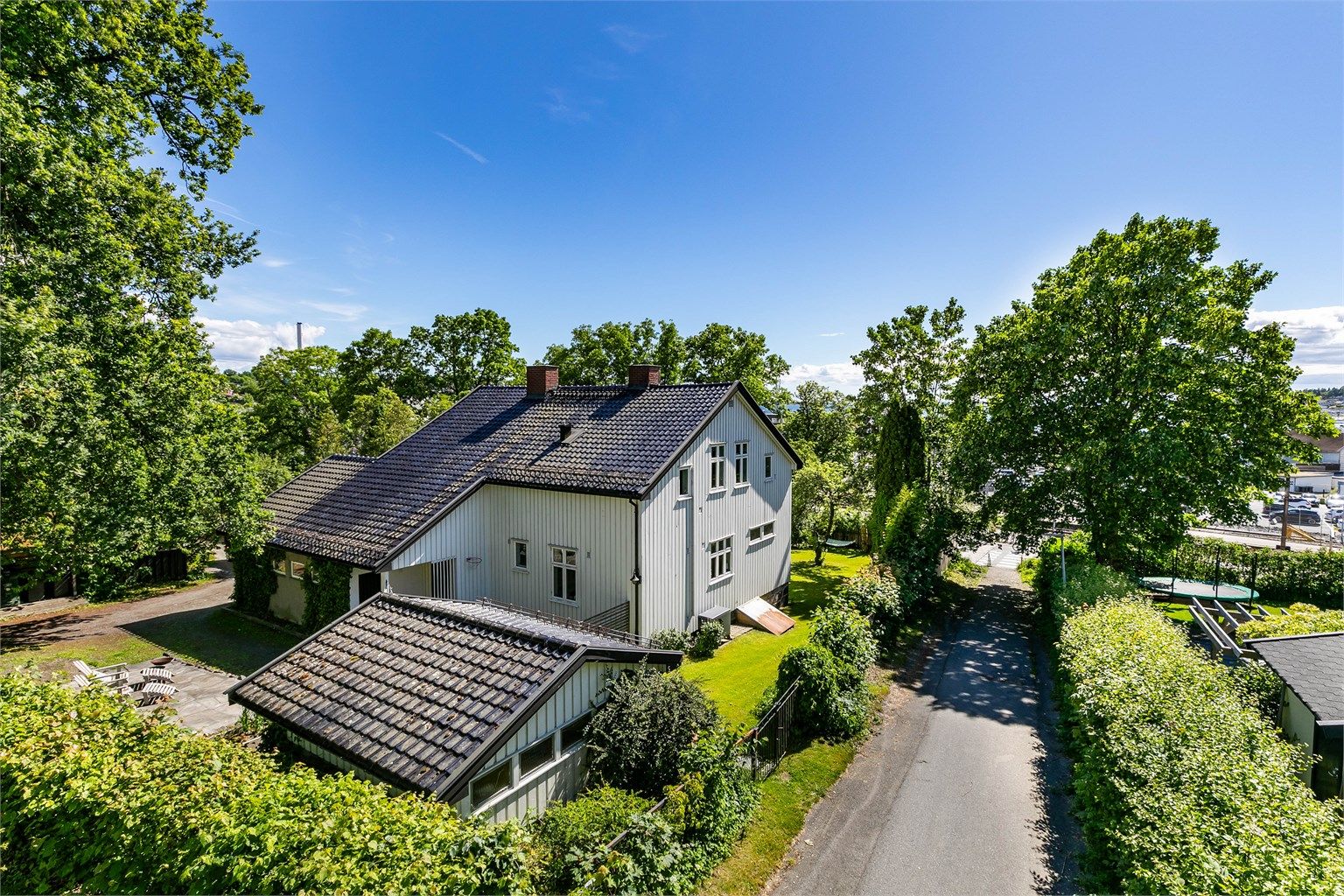 Haveveien 6 presenteres av Krogsveen.
Fotograf; Børge Oppegård.