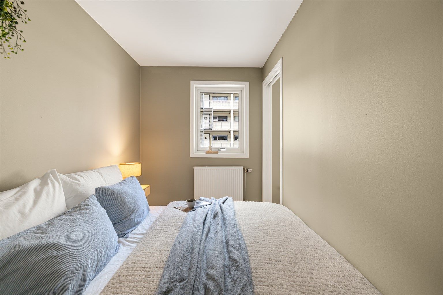 Oppvarming via radiatorer er inkludert i felleskostnadene.