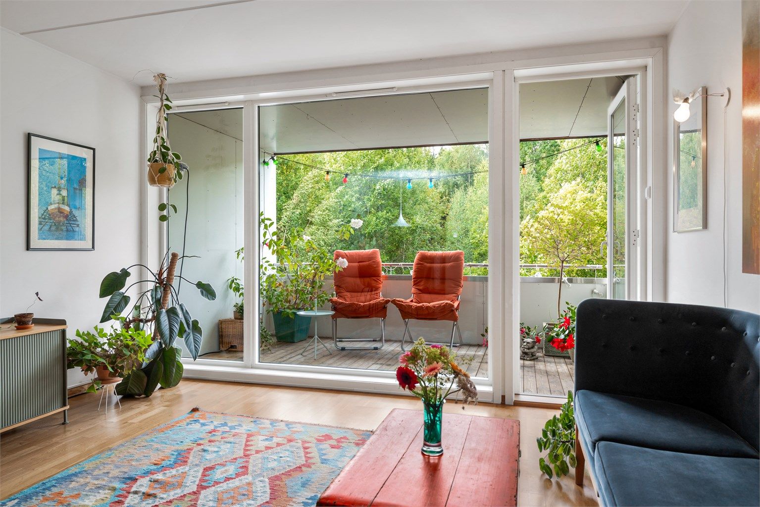 Her ferdes du derfor fritt både i stuen og på soverom